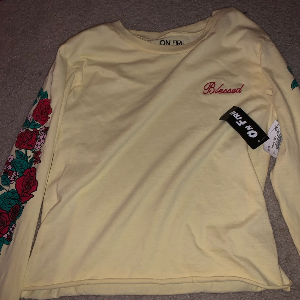 Not my style and never worn.